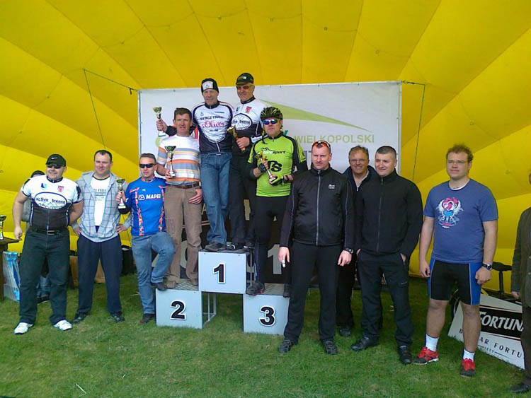 532802_296448143765106_100001997696341_666085_1520514238_n